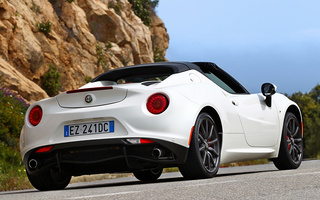 Alfa Romeo 4C Spider (2015) (#27585)