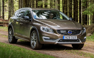 Volvo V60 Cross Country (2015) (#30047)