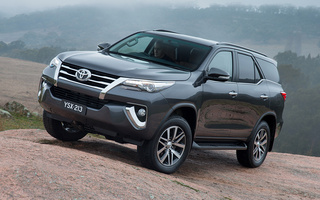 Toyota Fortuner (2015) AU (#30238)