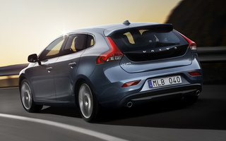 Volvo V40 (2012) (#30368)