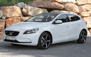 Volvo V40 (2012) (#30371)