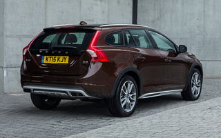 Volvo V60 Cross Country (2015) UK (#30479)