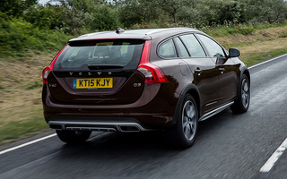 Volvo V60 Cross Country (2015) UK (#30482)