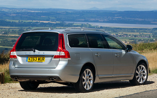 Volvo V70 (2013) UK (#30573)