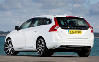 Volvo V60 (2013) UK (#30580)