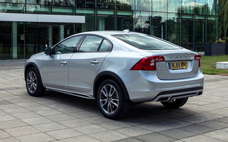 Volvo S60 Cross Country (2015) UK (#30585)