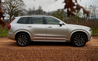 Volvo XC90 Momentum (2015) ZA (#30651)