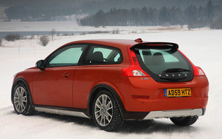 Volvo C30 (2010) UK (#30712)