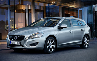 Volvo V60 Plug-in Hybrid (2012) (#30722)