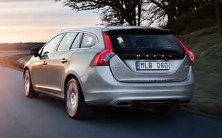 Volvo V60 Plug-in Hybrid (2012) (#30723)