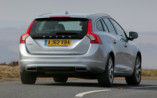 Volvo V60 Plug-in Hybrid (2012) UK (#30840)