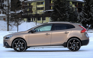 Volvo V40 Cross Country (2012) (#30929)