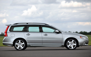 Volvo V70 R-Design (2009) UK (#31030)