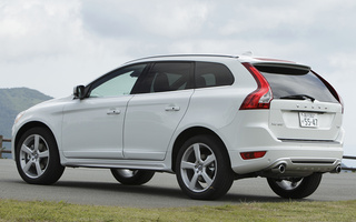 Volvo XC60 R-Design (2009) JP (#31122)