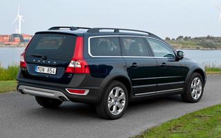 Volvo XC70 (2009) (#31130)