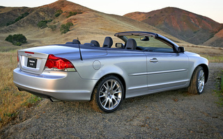 Volvo C70 (2005) US (#31327)