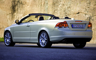 Volvo C70 (2005) (#31354)