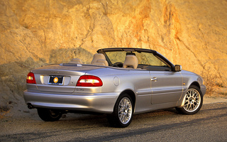 Volvo C70 Convertible (2002) US (#31470)