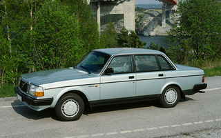 Volvo 240 GL (1986) (#31672)