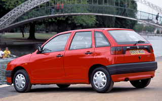 Seat Ibiza 5-door (1993) UK (#32220)