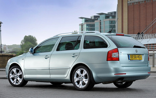 Skoda Octavia Estate (2008) UK (#33591)