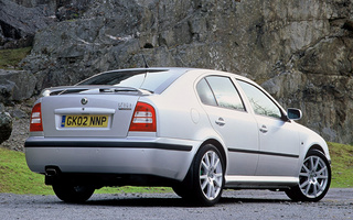 Skoda Octavia vRS (2001) UK (#33867)