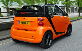 Smart Fortwo Cabrio nightorange (2011) UK (#34089)