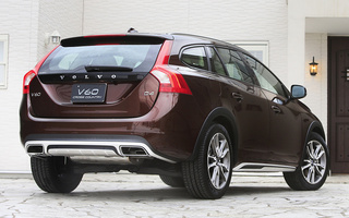 Volvo V60 Cross Country (2015) JP (#34494)