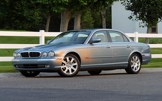 Jaguar XJ8 (2003) US (#35055)