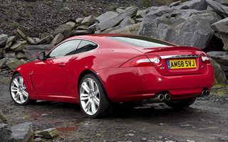 Jaguar XKR Coupe (2009) UK (#35101)