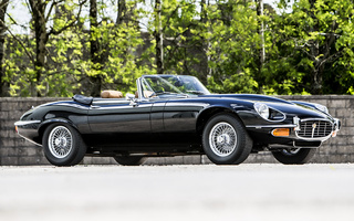 Jaguar E-Type V12 Roadster Commemorative Edition (1974) UK (#35144)