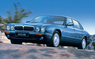 Jaguar XJ8 (1997) UK (#35174)