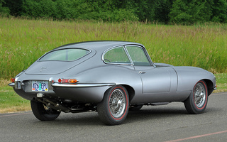 Jaguar E-Type Fixed Head Coupe (1961) (#35217)