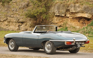 Jaguar E-Type Open Two-seater (1968) UK (#35309)