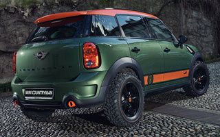 Mini Countryman wears C.P. Company (2015) (#37315)