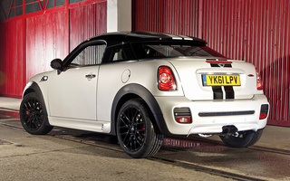 Mini John Cooper Works Coupe (2011) UK (#37889)