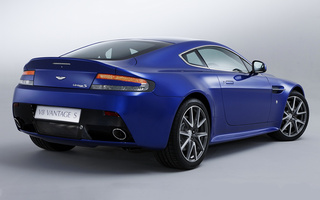 Aston Martin V8 Vantage S (2011) UK (#39501)