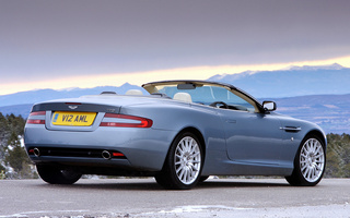 Aston Martin DB9 Volante (2004) UK (#39616)