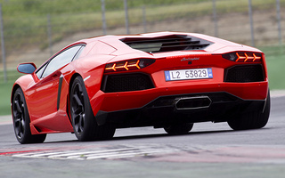 Lamborghini Aventador LP 700-4 (2011) (#3987)