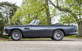 Aston Martin DB4 Convertible [IV] (1961) UK (#40395)