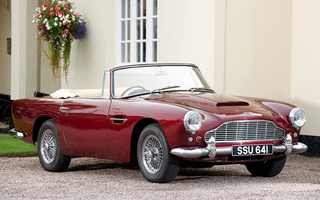 Aston Martin DB4 Convertible [IV] (1961) UK (#40397)