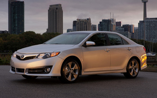 Toyota Camry SE (2011) (#4133)