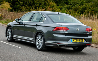 Volkswagen Passat R-Line (2015) UK (#43281)