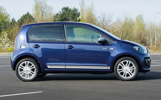 Volkswagen club up! 5-door (2015) UK (#43348)