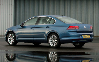 Volkswagen Passat (2015) UK (#43381)