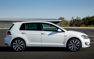 Volkswagen Golf GTE 5-door (2015) UK (#43500)