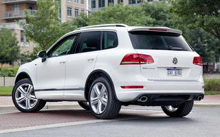 Volkswagen Touareg R-Line (2013) US (#44134)