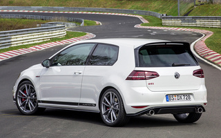 Volkswagen Golf GTI Clubsport S 3-door (2016) (#44556)