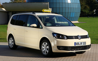 Volkswagen Touran Taxi (2010) (#44574)