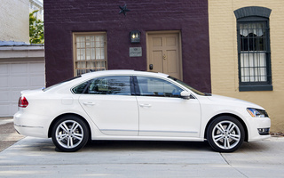 Volkswagen Passat (2011) US (#44609)